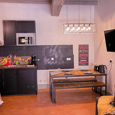 Appartements La Croix - Hyper Centre - Palais Des Papes Et Pont D'Avignon - Wifi מראה חיצוני תמונה