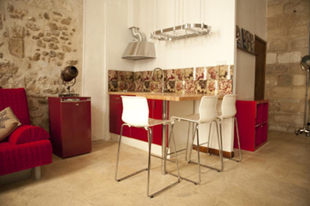 Appartements La Croix - Hyper Centre - Palais Des Papes Et Pont D'Avignon - Wifi מראה חיצוני תמונה